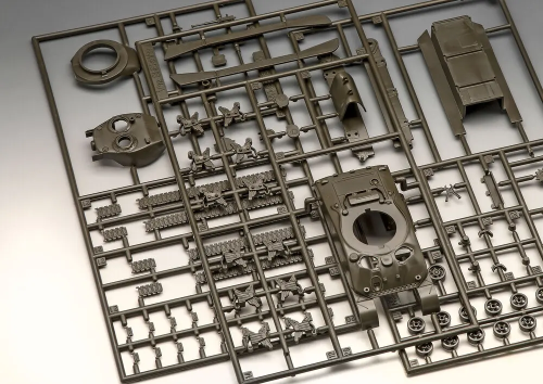 Revell: Sherman M4A1