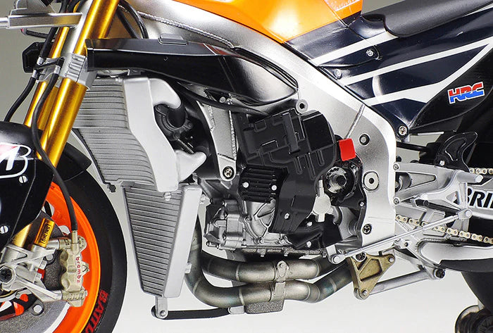 Tamiya: 1/12 REPSOL Honda RC213V ‘14