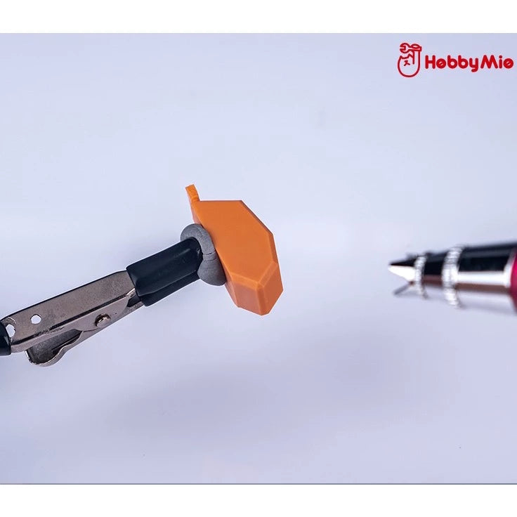 HobbyMio: Reusable Adhesive Hobby Tack