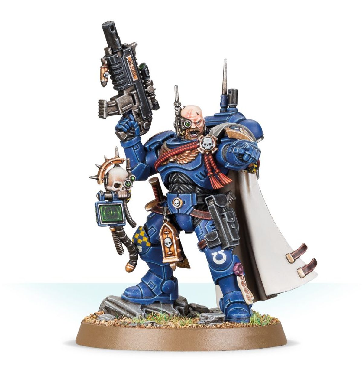 Space Marines: Primaris Captain in Phobos Armour