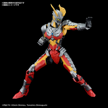 Figure-Rise Standard Ultraman Suit Zero (SC Ver.) -Action-