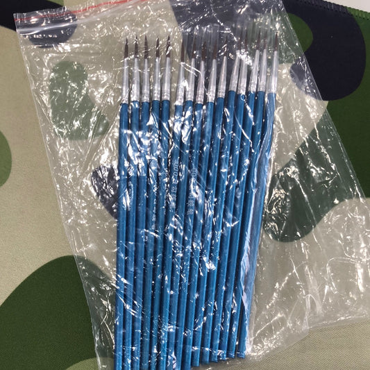 Paint Brush: 000a